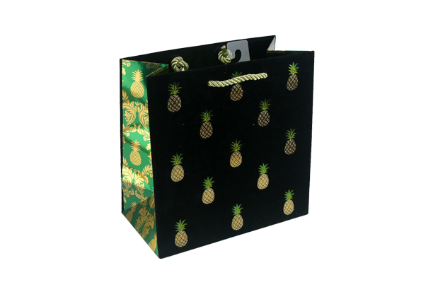 Luxury handicrafts gift bags